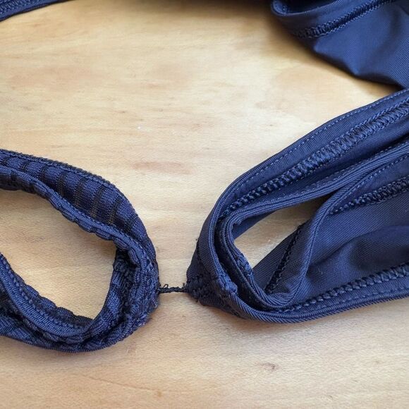 Lululemon RARE Tank Top two in one, Dark Blue Size XS - Picture 8 of 11